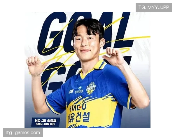 孙准浩在韩国喝个咖啡都要被球迷围住，搁中超那会儿连外卖小哥都不认识他